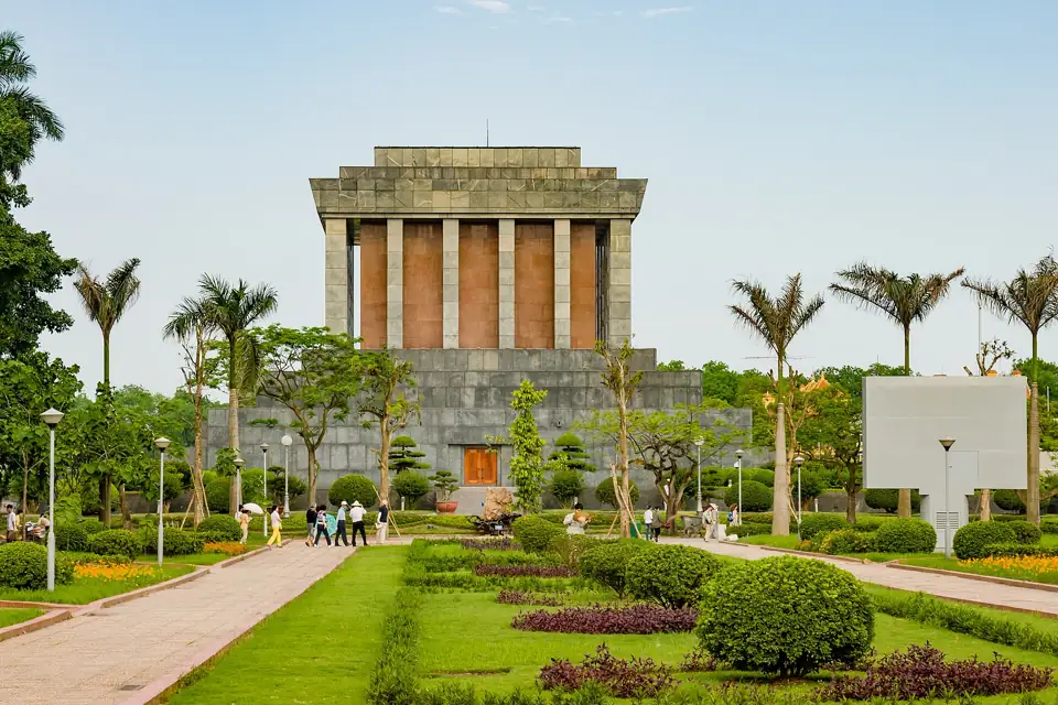 Hanoi: Ho Şi Min Anıt Mezarı