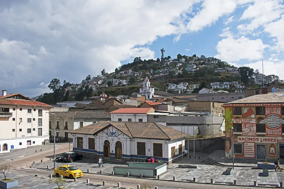Quito: Quito ve Panecillo